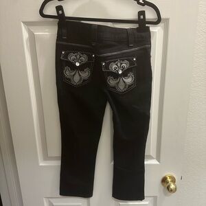 Black denim rhinestone sequin Capri size 320 inch waist